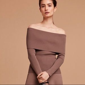 ✨ Wilfred, Off the Shoulder Sweater, Size Small